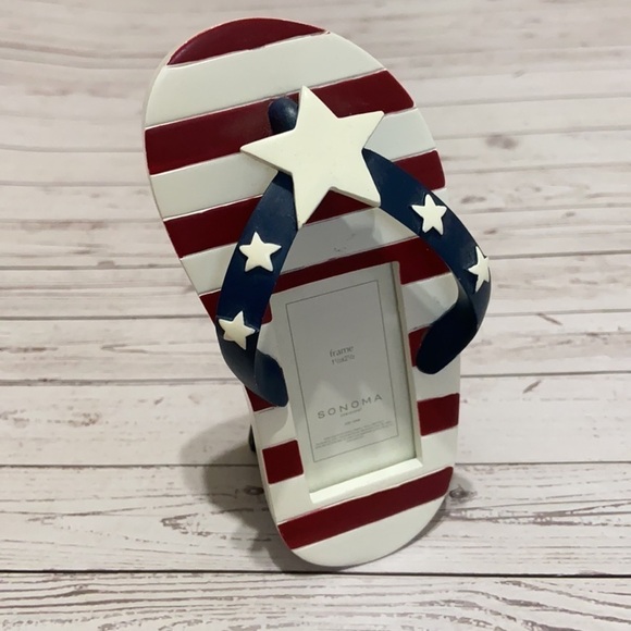 SONOMA Flip Flop Picture Frame Beach Decor USA Stars Stripes Red White Blue - Picture 2 of 6